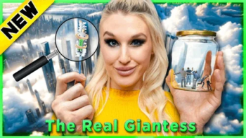 Real Giantess wipe her ass with tinies no toiletpaper.webp