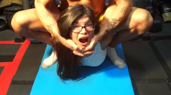 SEXY NERDY MILF VS PORNSTAR CHAMPION IN INTERGENDER CAMEL CLUTCH WRESTLING HOLD MATCH BLOWJOB & SEX.webp