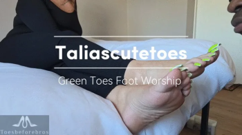 Taliascutetoes Green Toes Foot Worship.webp