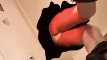 Dangerous Giant Dances MP4.webp