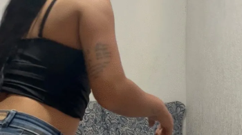 Karisma GIGANTIC ASS knocks peon around! - MOV.webp