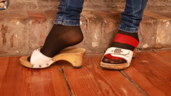 Clogs & Opaque Tights – Footplay Contrast.webp
