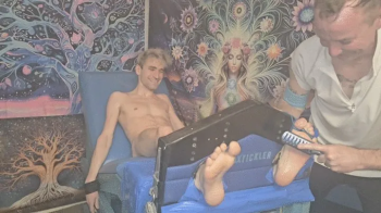 Rox Tickle Chair Series - Twink Jayce.webp