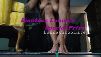 Giantess Lunna's Special Prize.webp