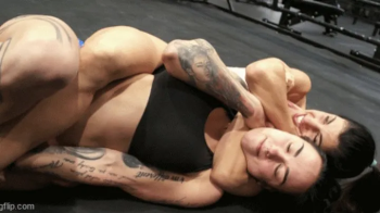 GR 500 Bianca vs Milana – Female Competitive Wrestling.webp