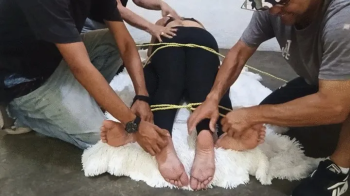 These two ladies are very ticklish (3).webp