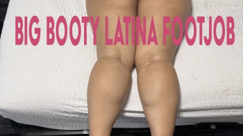 Curvy Latina Goddess – Sensual Foot Tease.webp
