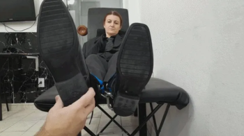 Amanda in shoes off for tickling 13 minutes.webp
