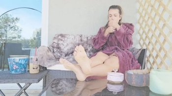 Rise and worship DommeMommy's Feet.webp