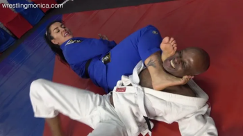 Ina Black vs Andrew Gi Feet.webp