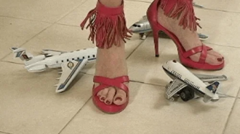 Giantess series red - 1080.webp