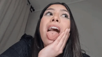 Teen Giantess Cami found five Tiny men to have fun with.webp