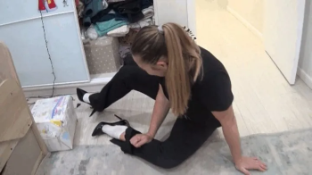 My broken leg makes me horny 6 b.webp