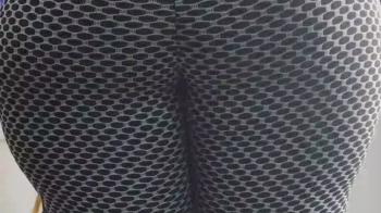 My farts in leggings this ass so big and round farting so tight and wet.webp