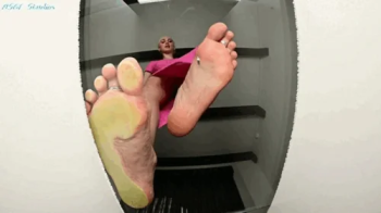 Nordic Blonde bare giant sole crush - MP4.webp