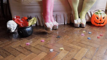 Juliette_RJ and Doce Amaran Giantess Clips Compilation 4 in One - FOR MOBILE DEVICES USERS - GIANTESS FETISH - MOUTH CLO.webp