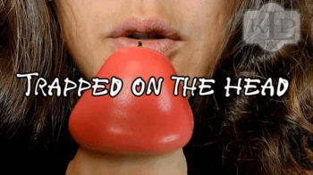 Lice&Phill - Tickling with arms wrapped.webp