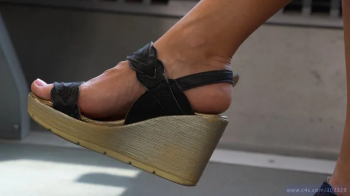 Foot fetish ignoring admiration, very hot feet scanning, lovely bareheels and arched feet.webp