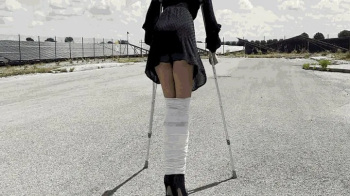 I'm like a mermaid on crutches AVI.webp