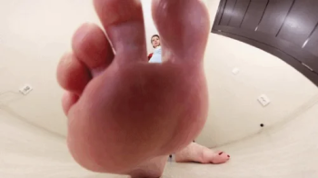 Althea - barefoot crushing VR 360 6K.webp