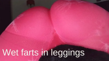 Wet farts in leggings.webp
