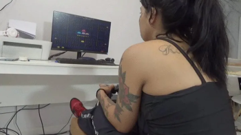 Gang bang fart and play game PART 1 by Bruna paes, Scarlet Blond, Bia Mello, Nicolly and Cleopatra cam by aline full hd.webp