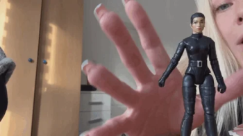 Big hands of a giantess CUSTOM MP4.webp
