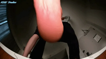 GIANT BLONDES trampling BTS - MOV.webp