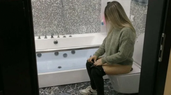 As soon as I get home, I really need to go to the toilet WMV FULL HD 1080p.webp