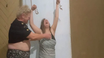 Stepmom attacks again MP4.webp