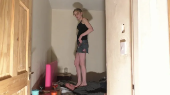 Chelsea's Toe Sucking Trampling.webp