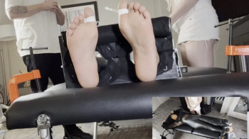 Macy Divine gets caught Foot view double screen.webp