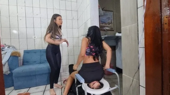 TWO PRINCESS FARTING ON THERE FAVORITE PLACE BY SABRINA GREEN, KAT AND DANIEL CAM BY ALINE FULL HD.webp