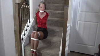 2508PORTIA-Real Estate Lady left tied spread on the stairs.webp