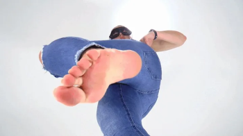 Lady Nora - Foot Sweat Loser! - small version.webp
