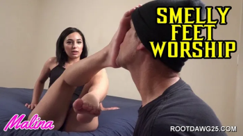 Smelly Feet Worship - Malina 1080p MP4.webp