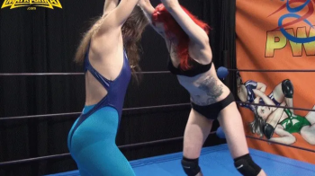 Gotika vs Lilu - Female Pro-Wrestling Fight - RM243.webp