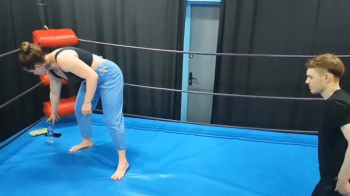 Fem bodybuilder vs thin guy.webp