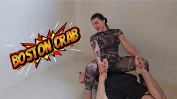 Lady Queen punishes and destroys her prisoner copy.webp