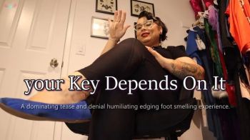 Secretly Smelling Miss Murdah - your Key Depends On It HD.webp