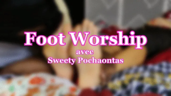 Stratfrenchfeet2 - SWEETY POCHAONTAS - FOOT WORSHIP NOËL 2025 - -Regardez comment ils sont beaux !.webp