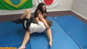 Grappling Girls In Action - GGWeightDifference58.webp