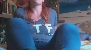 Bee Binisky - Putting My Foot Down On You.webp