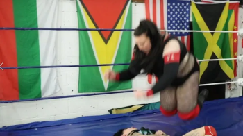 Shiny Pro Ring Girls - Dominita vs Havoc.webp