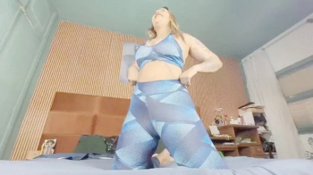 Fetish Factory Brazil Farting - BABI VENTURA FARTING IN THE NOSE AND MOUTH OF THE DWARF WITHOUT MERC.webp