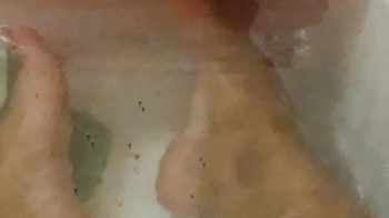Mxdominionakacrushgoddess Clips - Tinies in Bath with Giantess 4k smaller.webp
