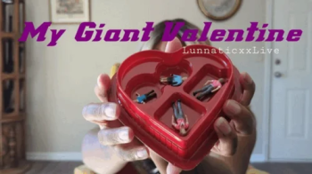 Lunnaticxxlive - My Giant Valentine.webp