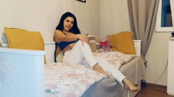 Fartingqueen - Legs play and Farts in white Jeans.webp