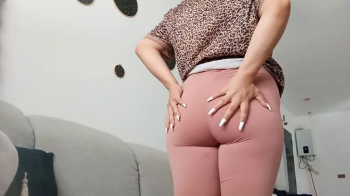 Farting Sniffer - Cute Pawg farting in leggings.webp